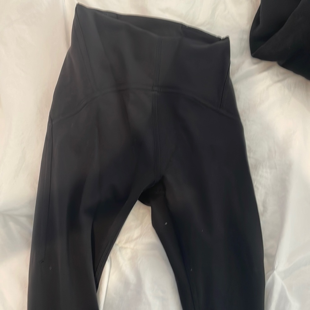 Lululemon black leggings 25 inch